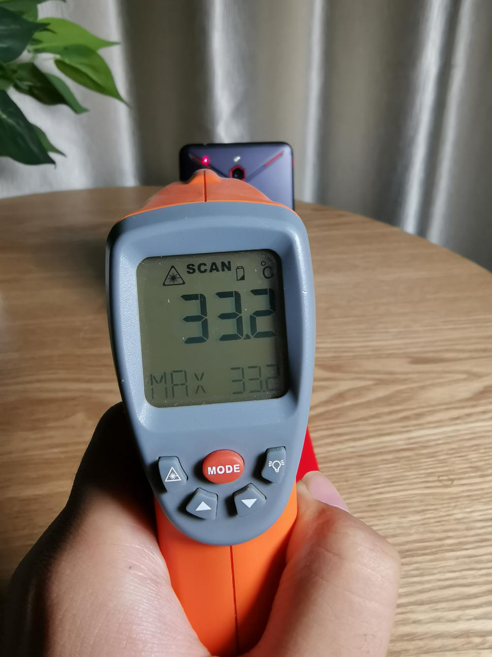红魔Mars电竞手机评测：10G内存加持的性能怪兽的照片 - 41