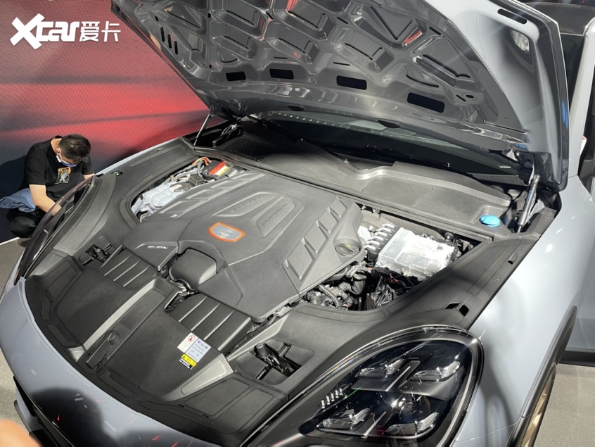 保时捷Cayenne  Turbo  GT