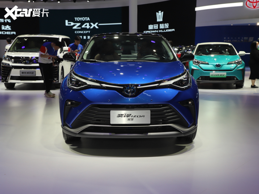 一汽丰田2021款奕泽IZOA  双擎