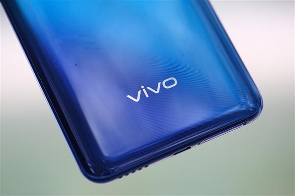 55W激进升级 vivo注册Super  FlashCharge商标的照片 - 1