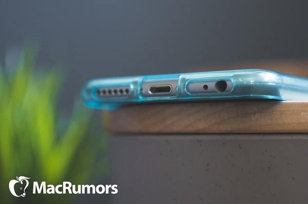 iPhone  7手机壳： 似乎仅摄像头/耳机开孔与iPhone  6s不同的照片 - 2