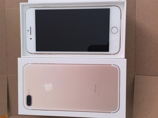 首批iPhone  7到货开箱图：玫瑰金和黑色成为主流的照片 - 6