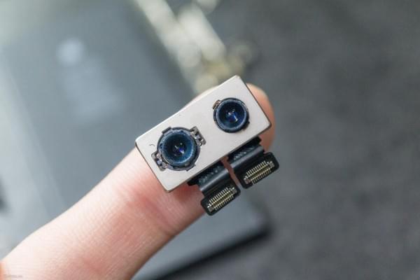 2675mAh容量电池：iPhone  7 Plus拆解视频的照片 - 5