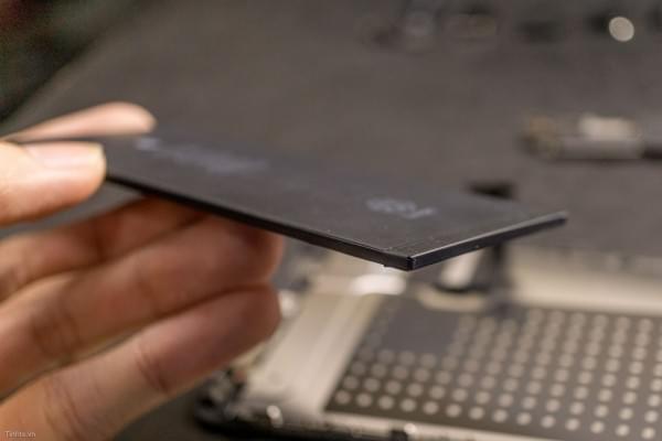 2675mAh容量电池：iPhone  7 Plus拆解视频的照片 - 10